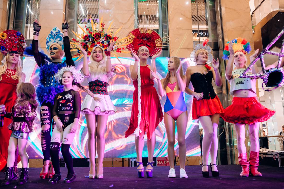 Шоу двійників Олі Полякової image-221