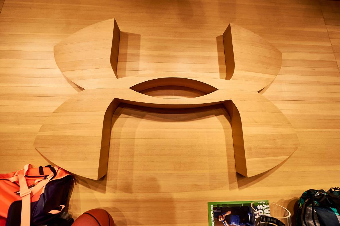 Autograph session of Vasily Lomachenko image-24