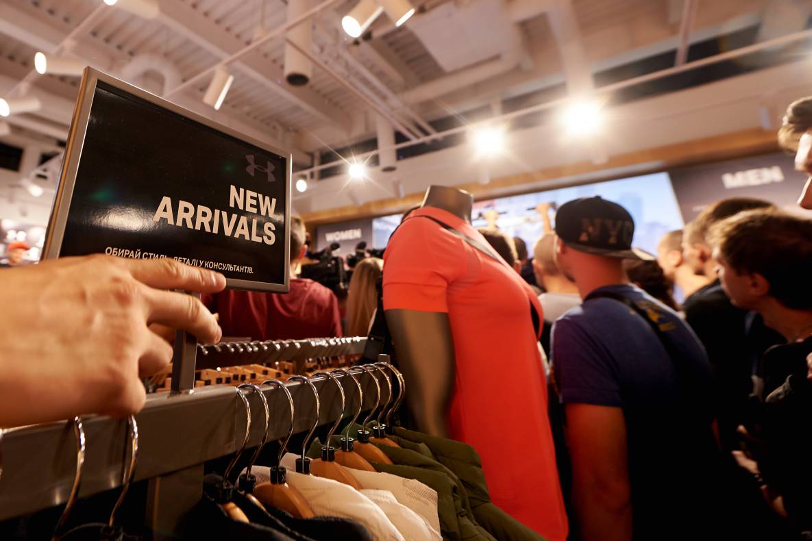 Autograph session of Vasily Lomachenko image-26