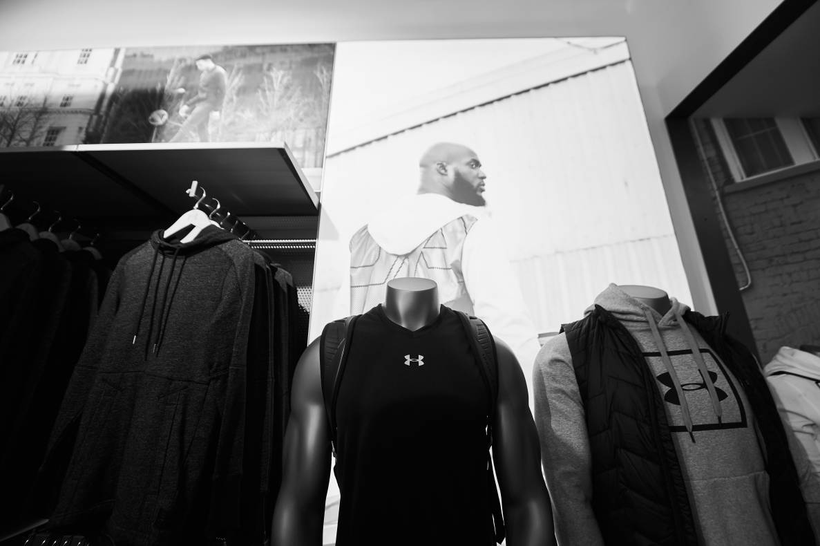 Autograph session of Vasily Lomachenko image-47