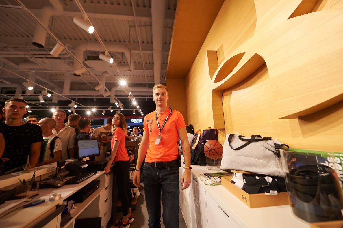 Autograph session of Vasily Lomachenko image-50