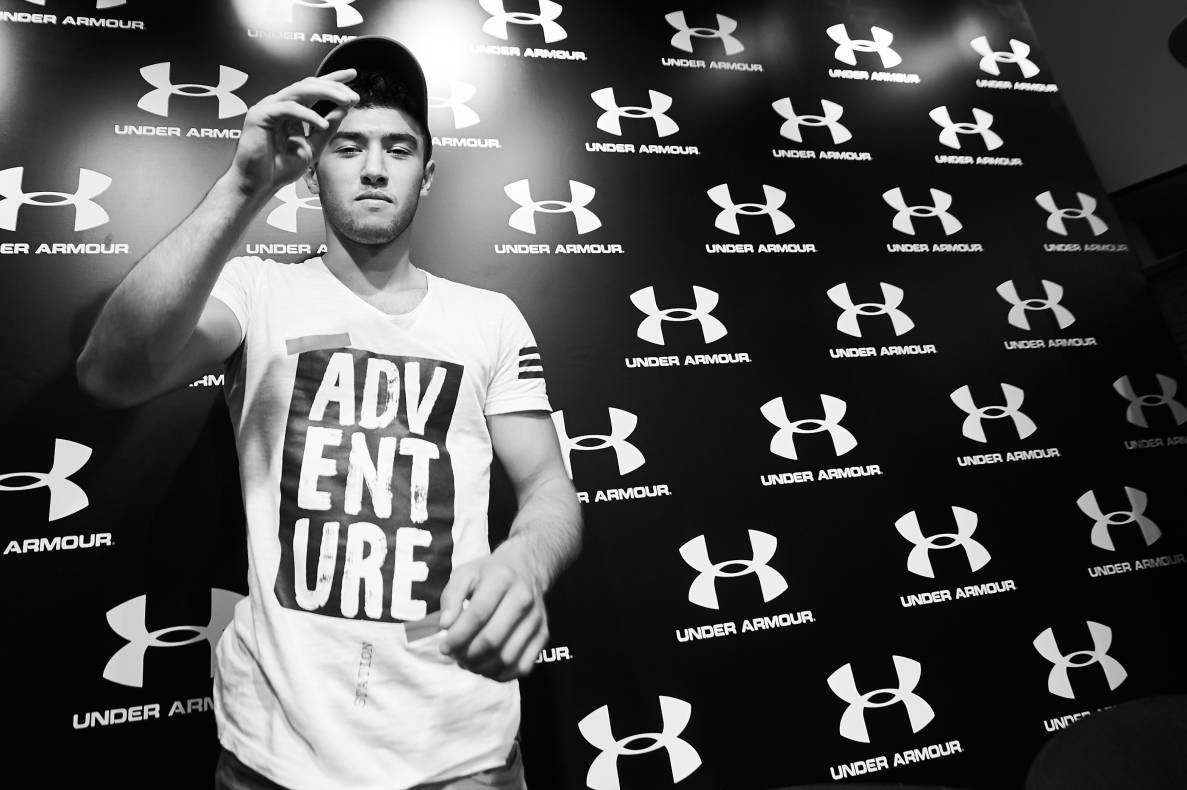 Autograph session of Vasily Lomachenko image-89