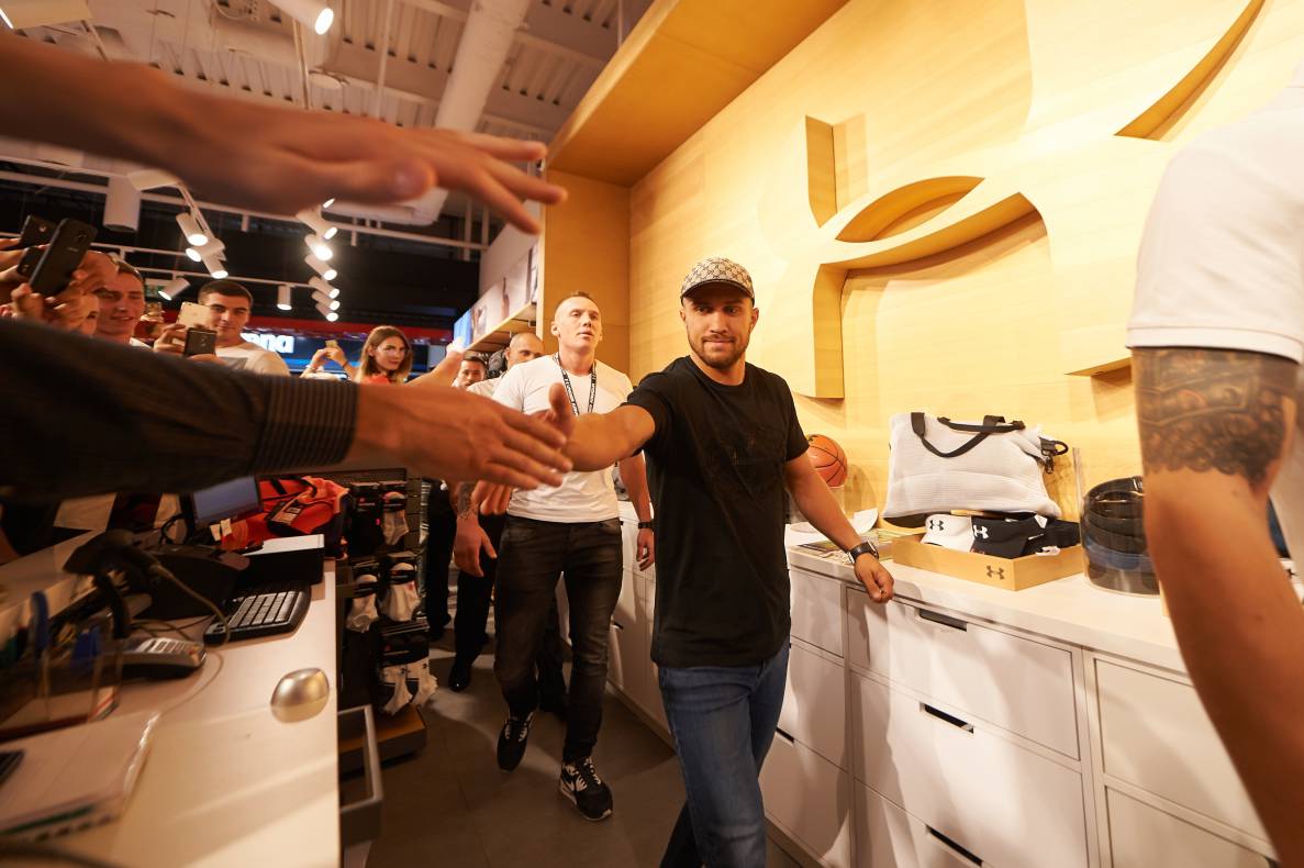 Autograph session of Vasily Lomachenko image-97