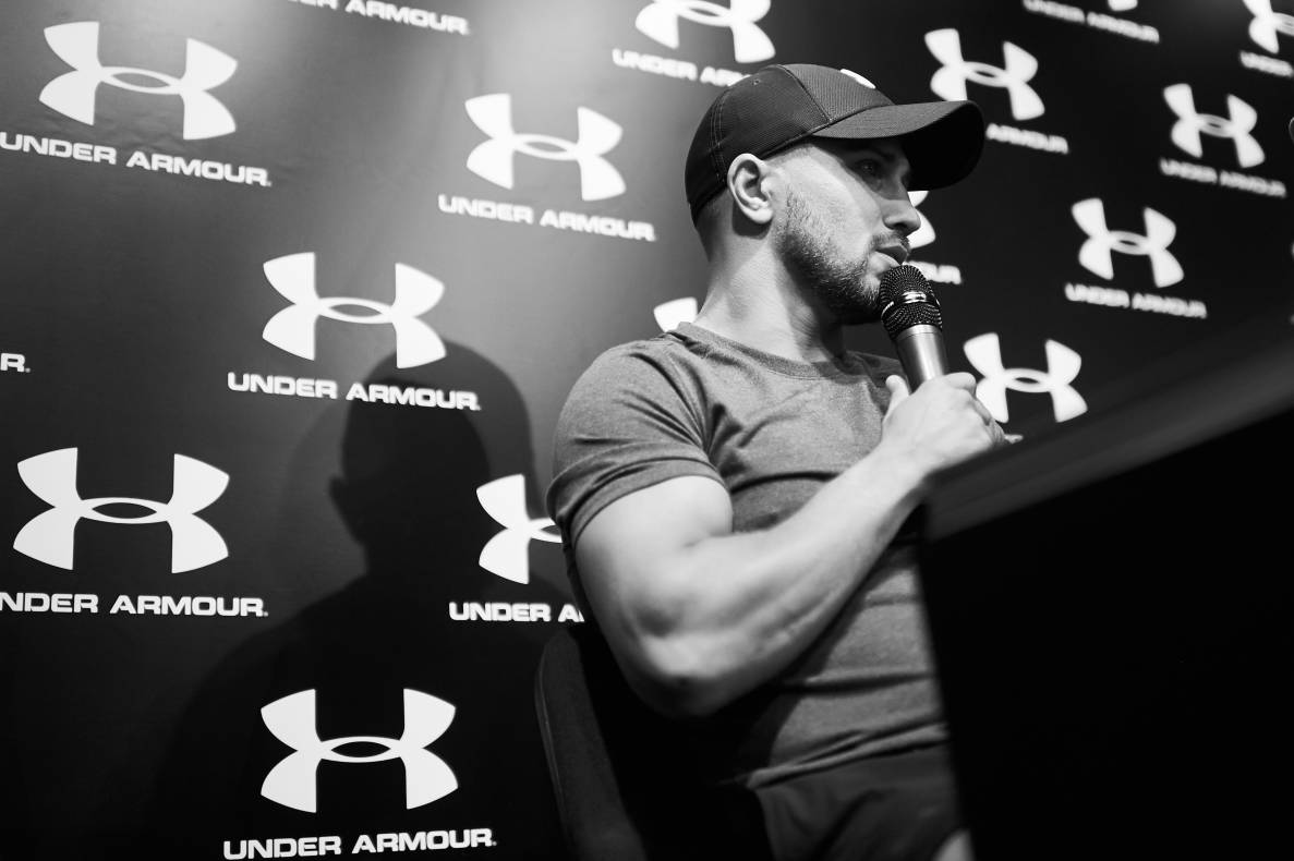 Autograph session of Vasily Lomachenko image-112