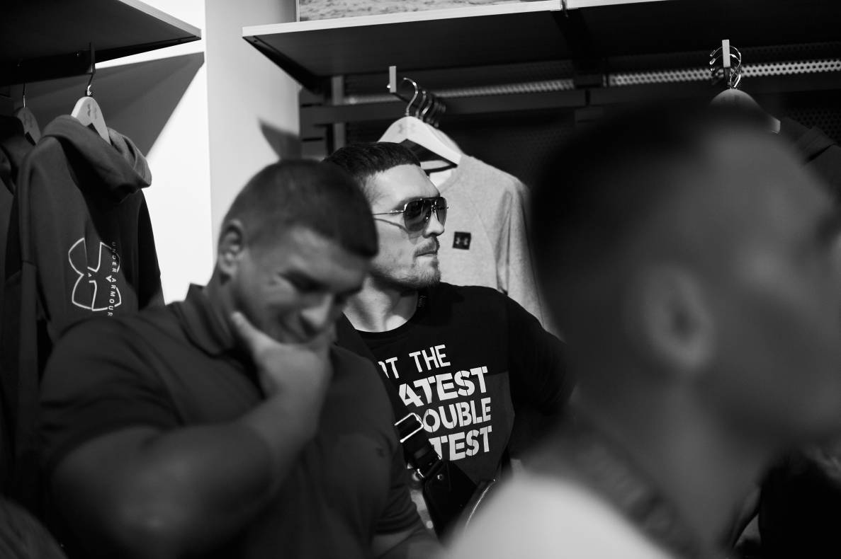 Autograph session of Vasily Lomachenko image-113