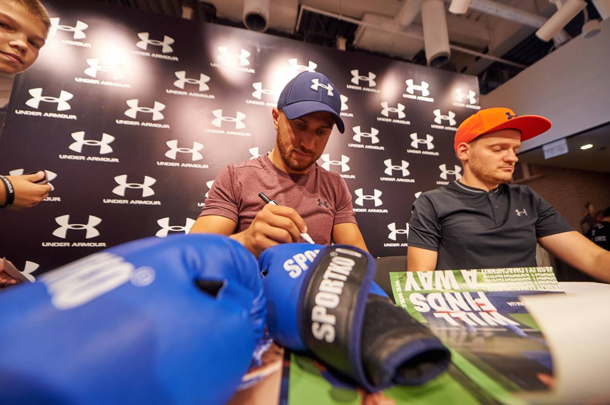 Autograph session of Vasily Lomachenko image-136