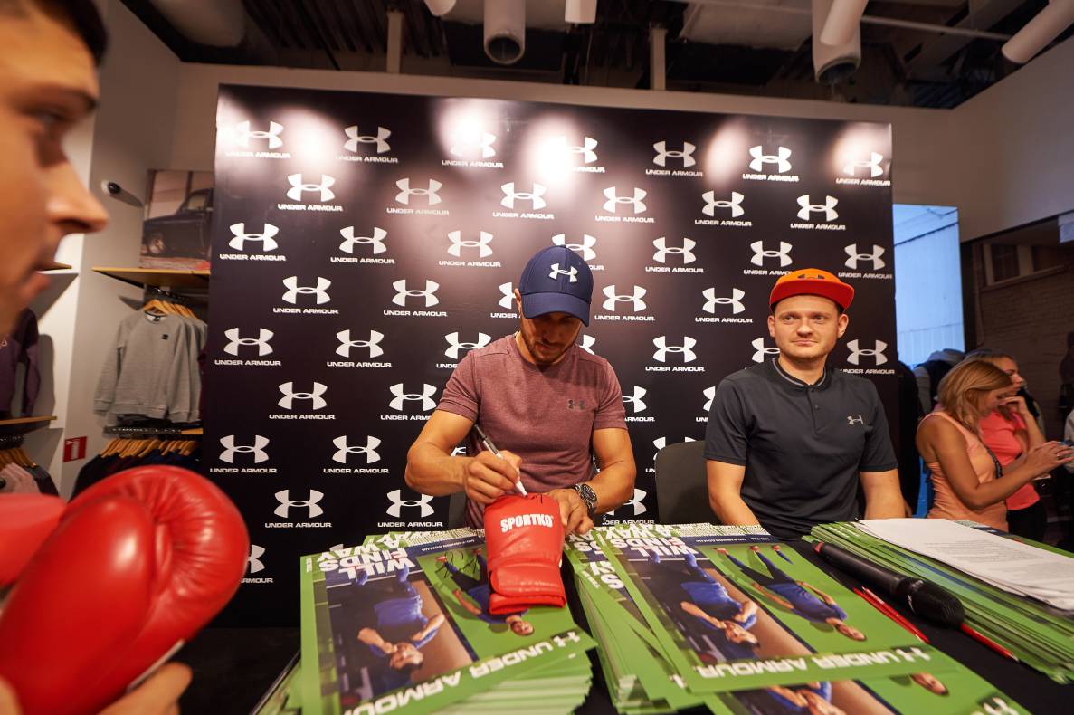 Autograph session of Vasily Lomachenko image-152