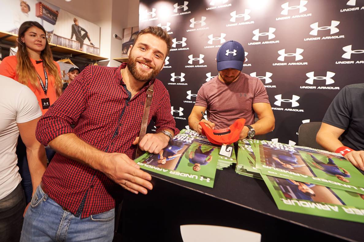 Autograph session of Vasily Lomachenko image-155