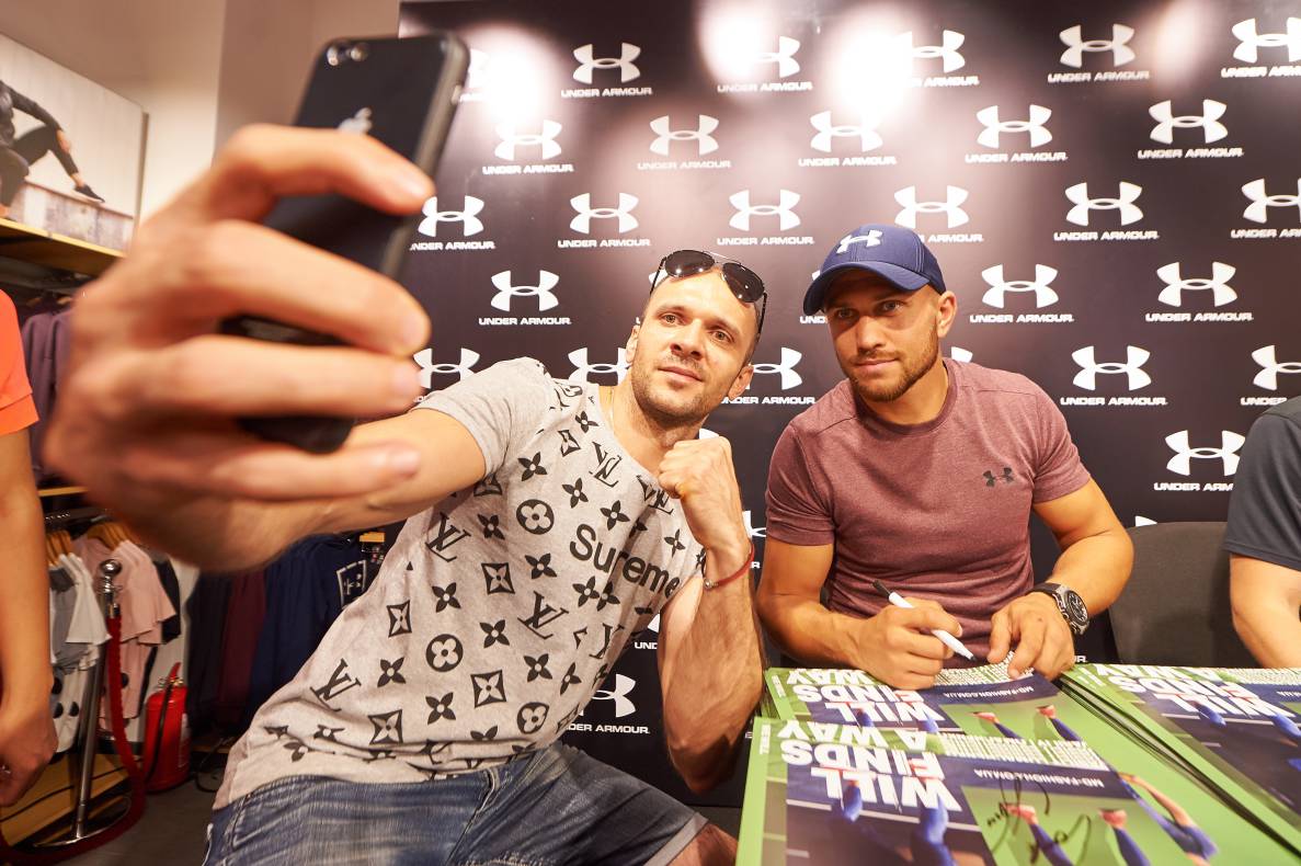 Autograph session of Vasily Lomachenko image-161