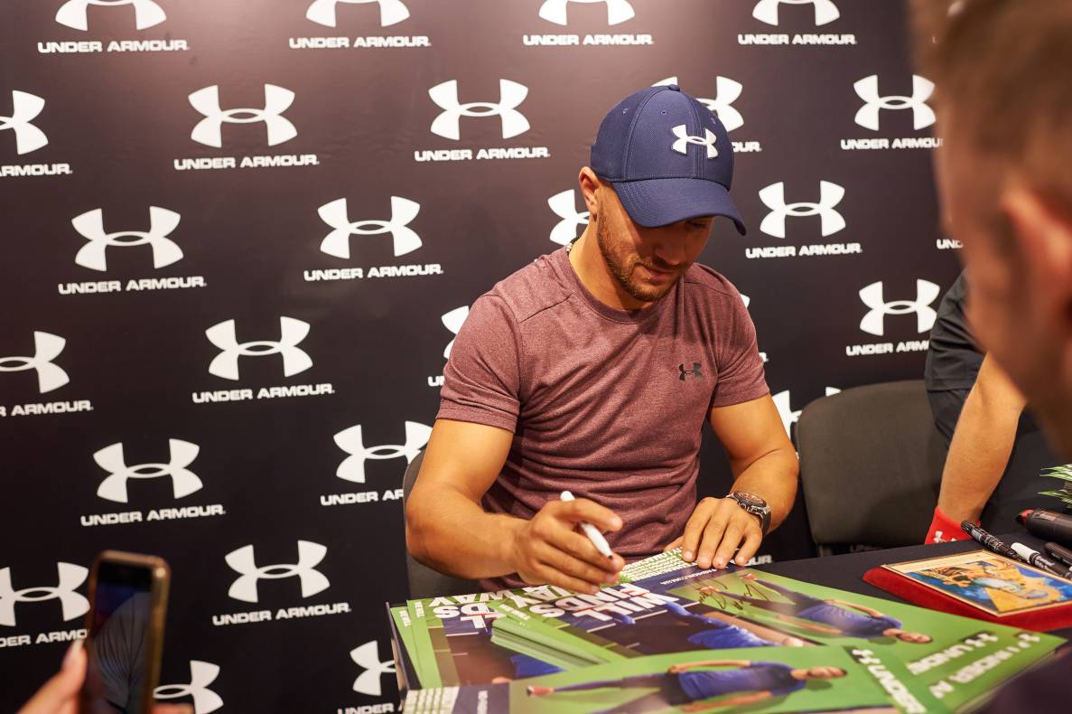 Autograph session of Vasily Lomachenko image-192