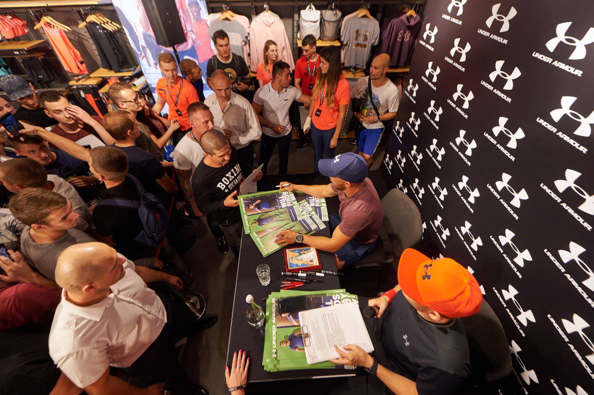 Autograph session of Vasily Lomachenko image-196