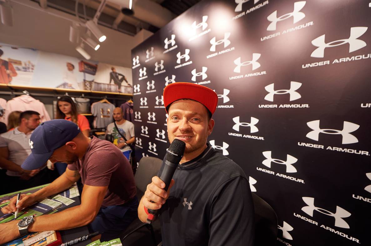 Autograph session of Vasily Lomachenko image-200