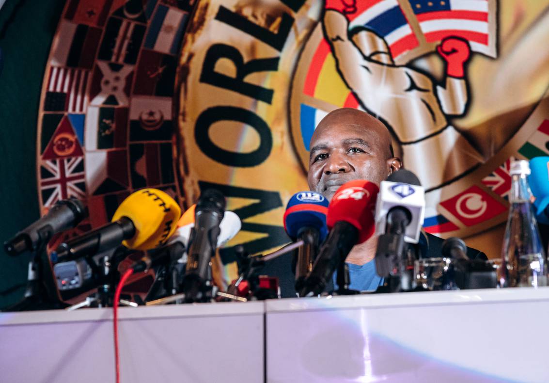 Зустріч з легендами світового боксу — Холіфілдом, Льюїсом та Кличком image-20