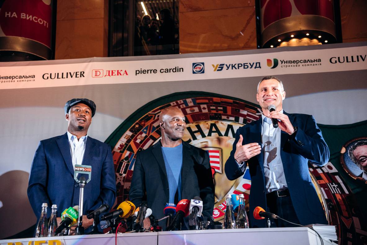 Зустріч з легендами світового боксу — Холіфілдом, Льюїсом та Кличком image-34