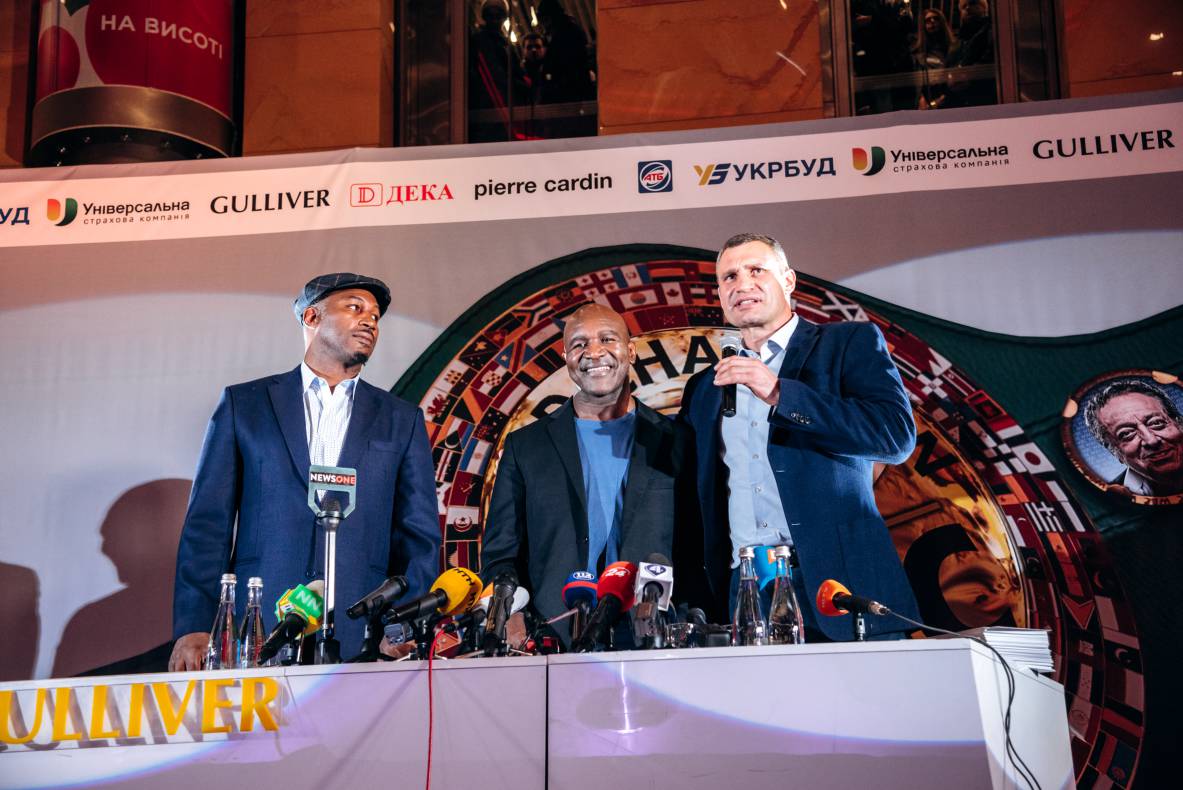 Зустріч з легендами світового боксу — Холіфілдом, Льюїсом та Кличком image-37