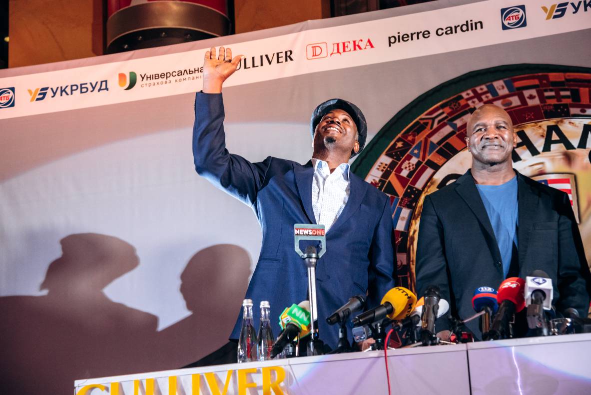 Зустріч з легендами світового боксу — Холіфілдом, Льюїсом та Кличком image-41