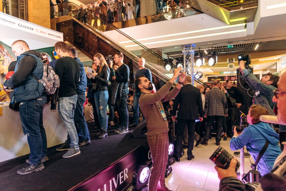 Зустріч з легендами світового боксу — Холіфілдом, Льюїсом та Кличком image-69