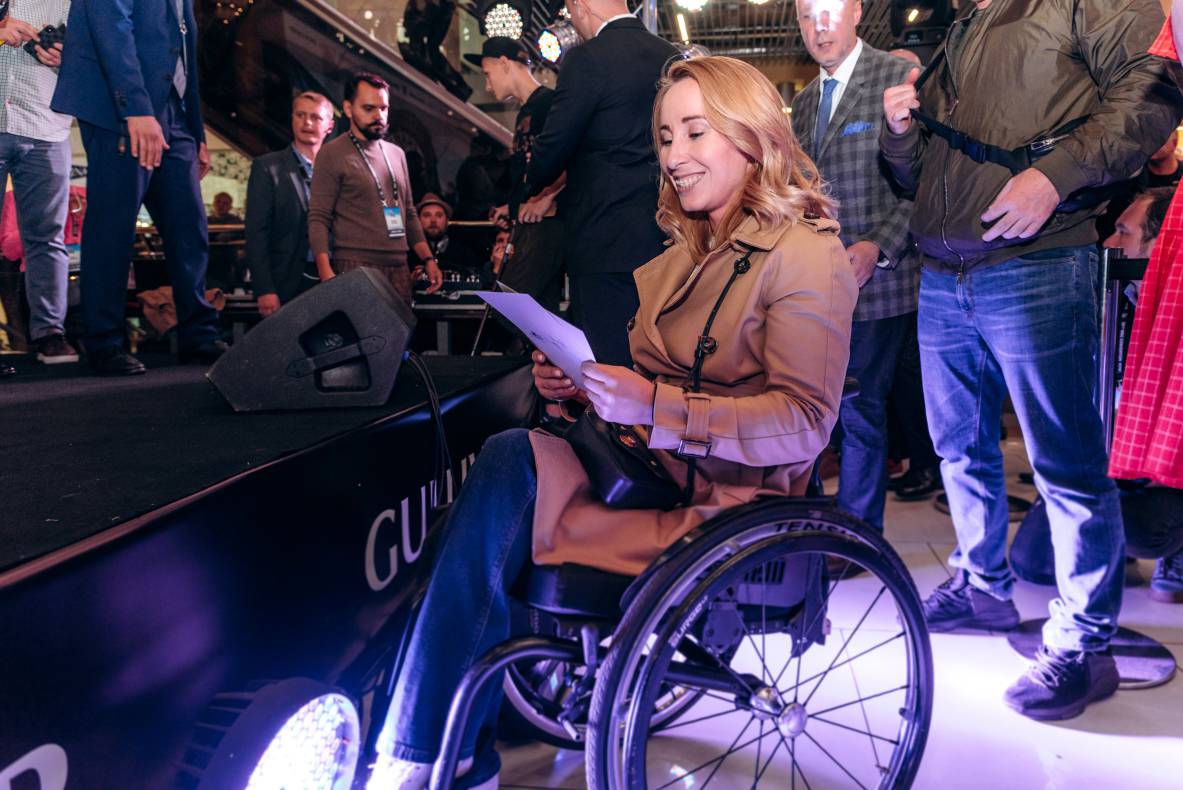 Зустріч з легендами світового боксу — Холіфілдом, Льюїсом та Кличком image-89