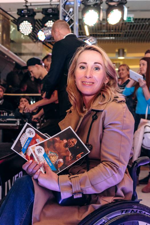 Зустріч з легендами світового боксу — Холіфілдом, Льюїсом та Кличком image-90