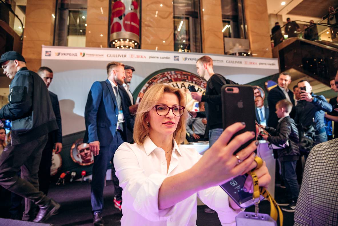 Зустріч з легендами світового боксу — Холіфілдом, Льюїсом та Кличком image-118