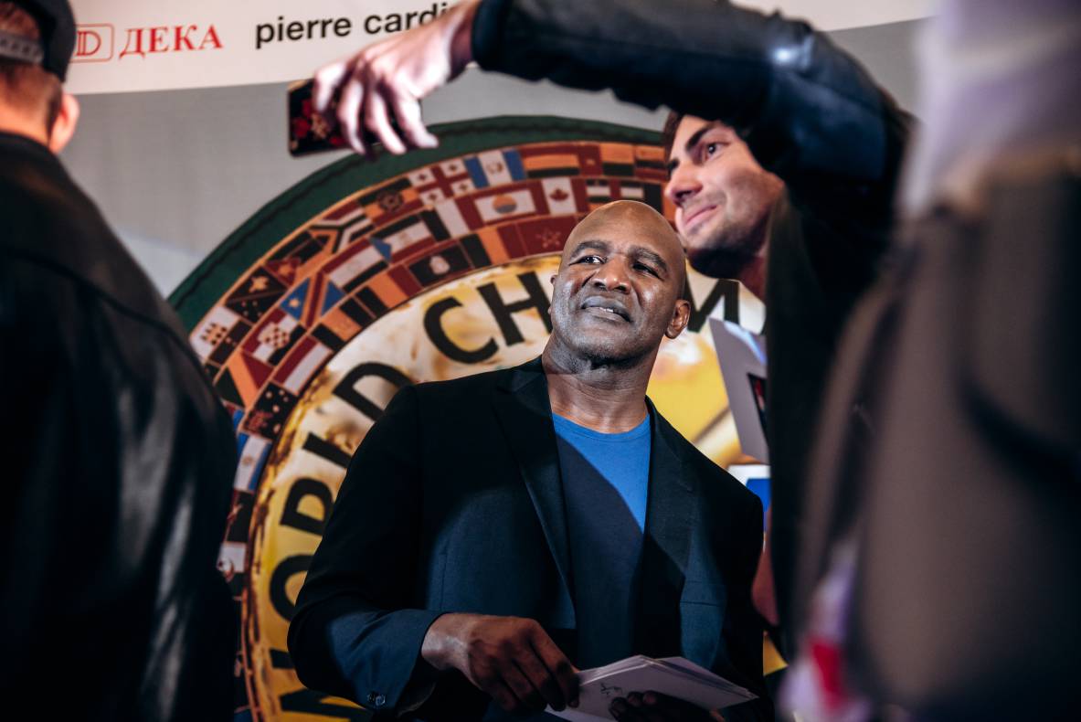 Зустріч з легендами світового боксу — Холіфілдом, Льюїсом та Кличком image-124