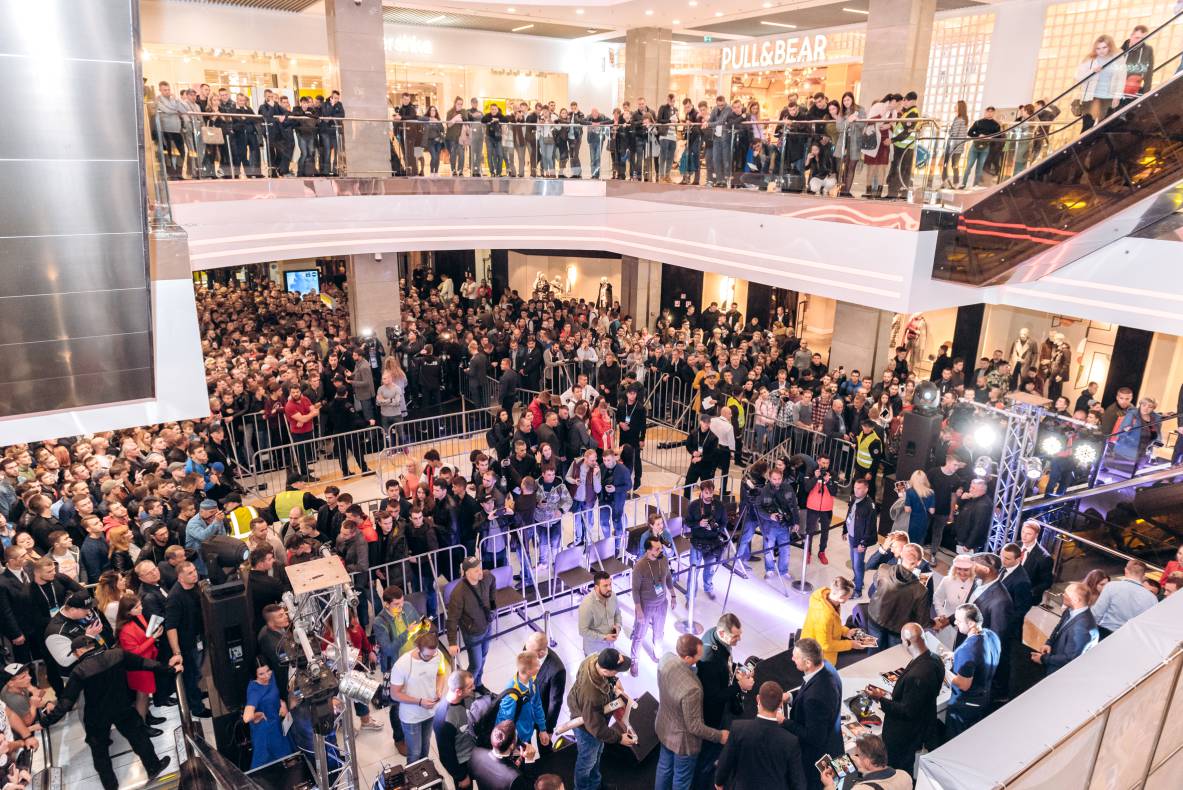 Зустріч з легендами світового боксу — Холіфілдом, Льюїсом та Кличком image-143