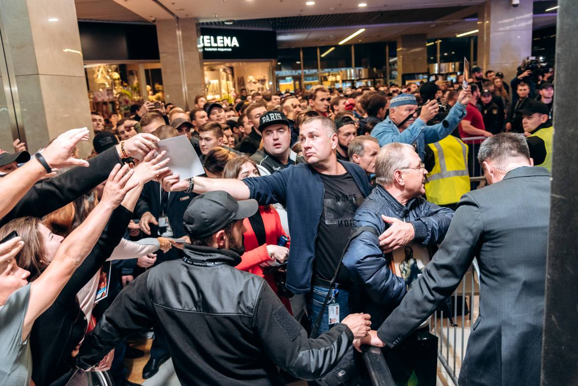 Зустріч з легендами світового боксу — Холіфілдом, Льюїсом та Кличком image-163
