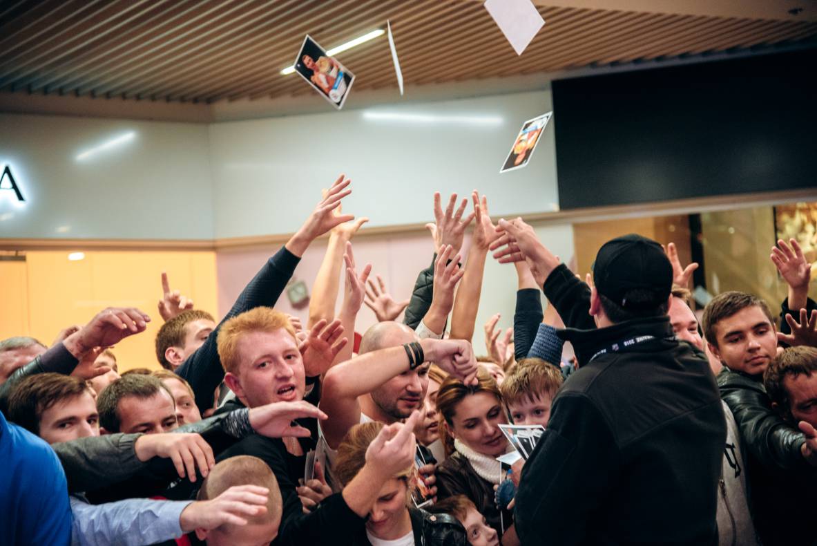 Зустріч з легендами світового боксу — Холіфілдом, Льюїсом та Кличком image-175