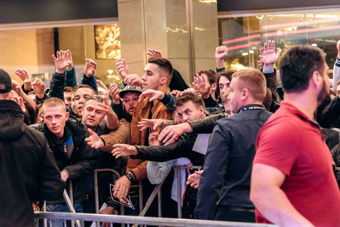 Зустріч з легендами світового боксу — Холіфілдом, Льюїсом та Кличком image-179