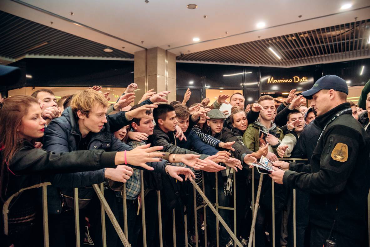 Зустріч з легендами світового боксу — Холіфілдом, Льюїсом та Кличком image-189