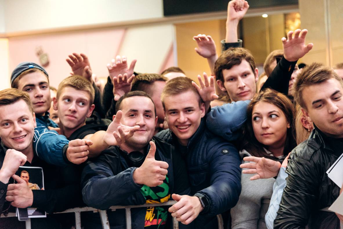 Зустріч з легендами світового боксу — Холіфілдом, Льюїсом та Кличком image-191