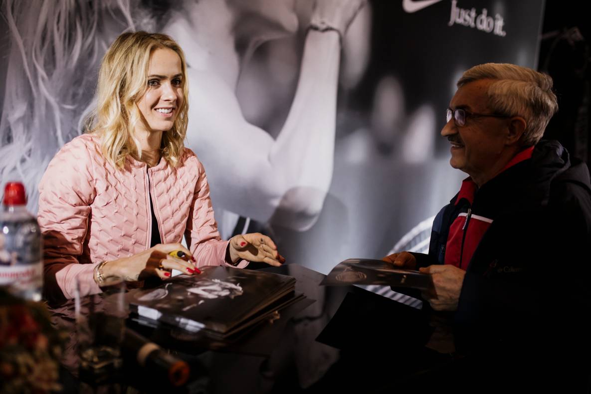 Відкрита зустріч з Еліною Світоліною у ТРЦ Gulliver image-41