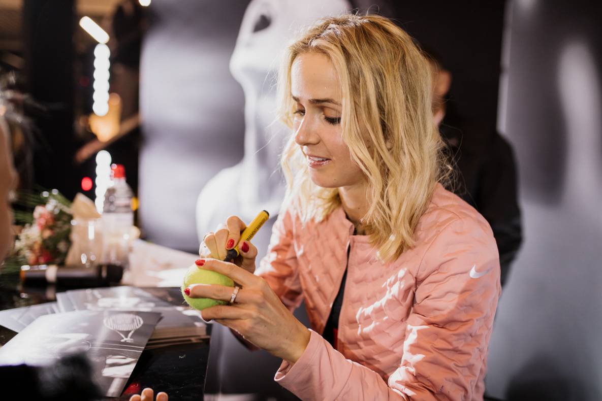 Відкрита зустріч з Еліною Світоліною у ТРЦ Gulliver image-43