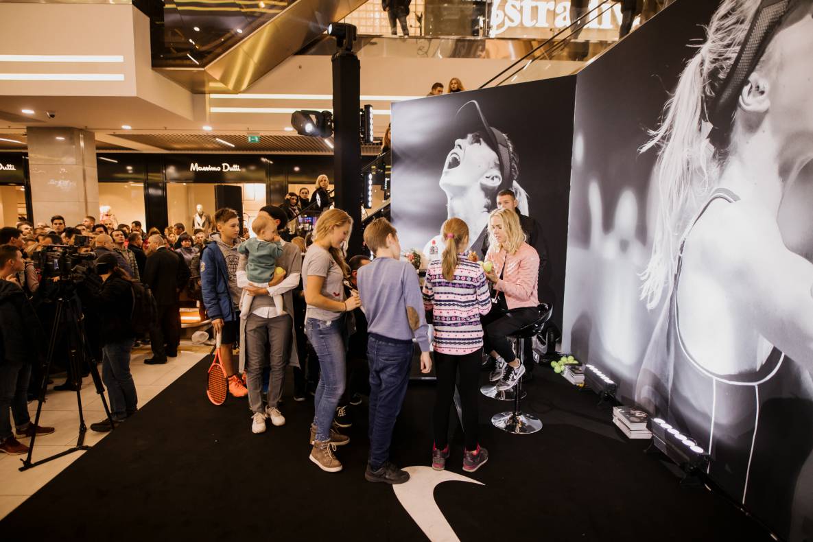 Відкрита зустріч з Еліною Світоліною у ТРЦ Gulliver image-51