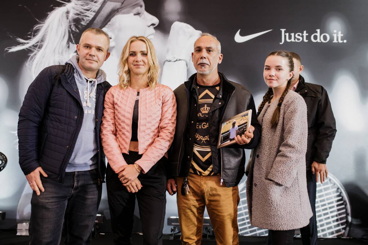 Відкрита зустріч з Еліною Світоліною у ТРЦ Gulliver image-54