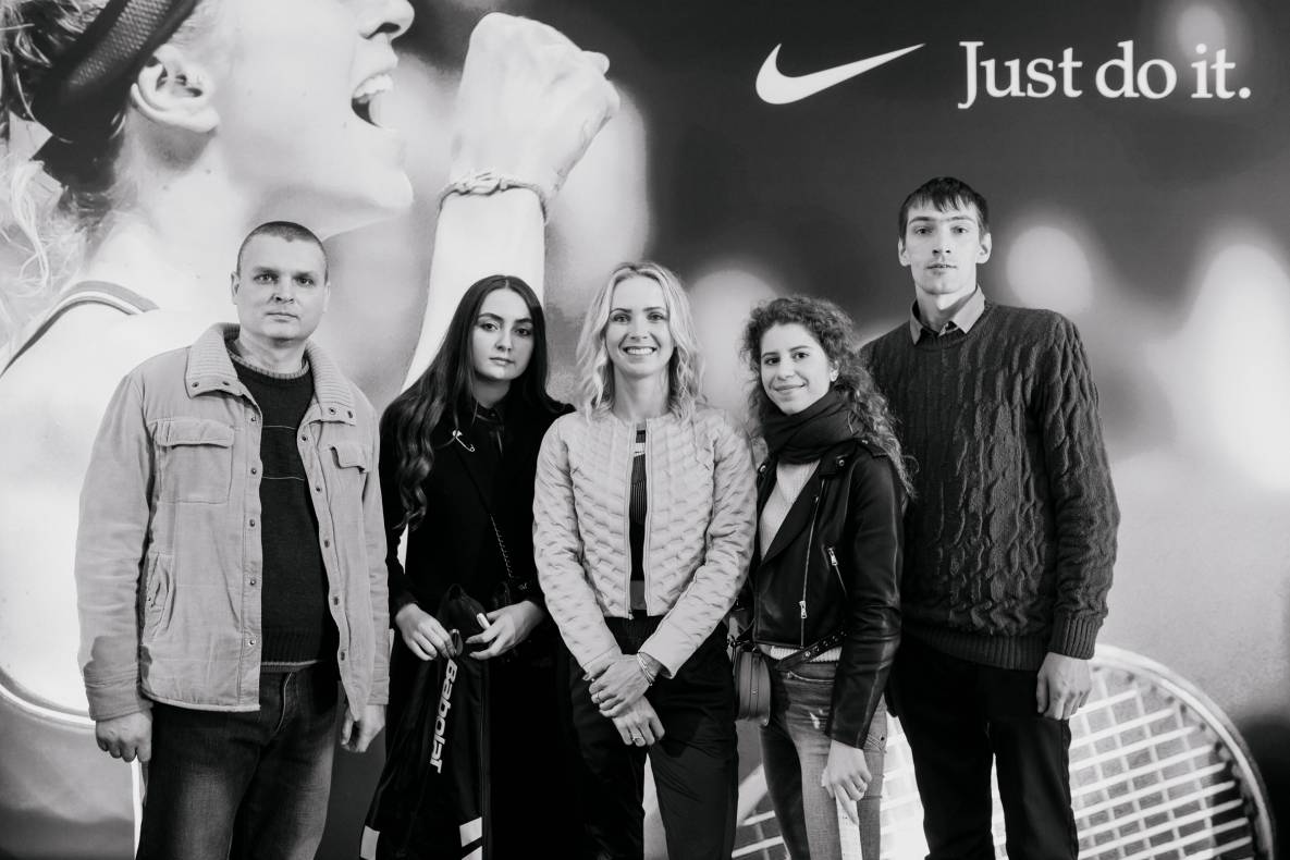 Відкрита зустріч з Еліною Світоліною у ТРЦ Gulliver image-56