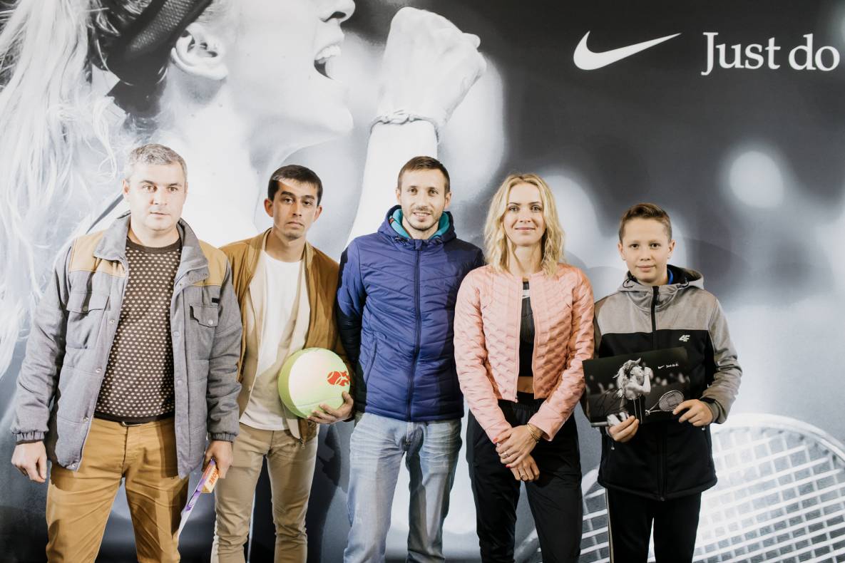 Відкрита зустріч з Еліною Світоліною у ТРЦ Gulliver image-57