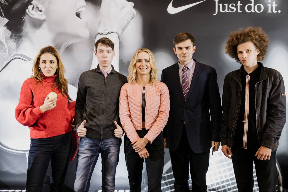 Відкрита зустріч з Еліною Світоліною у ТРЦ Gulliver image-59