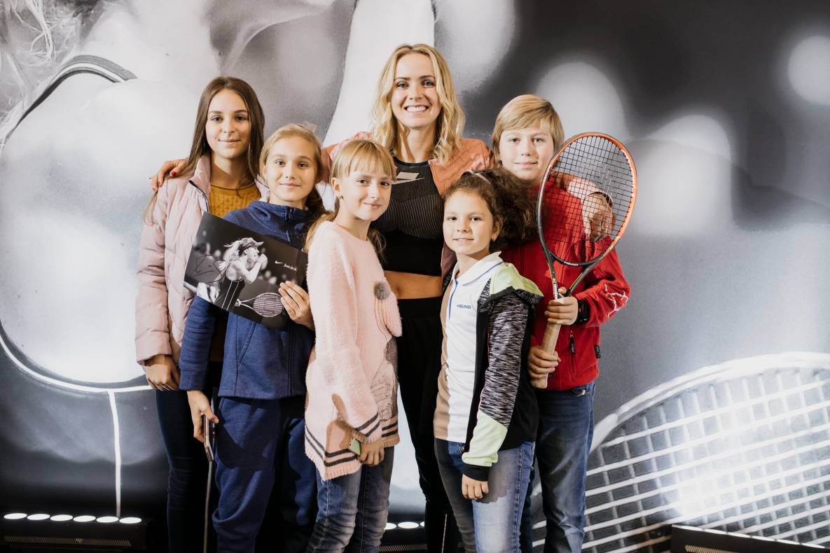 Відкрита зустріч з Еліною Світоліною у ТРЦ Gulliver image-67