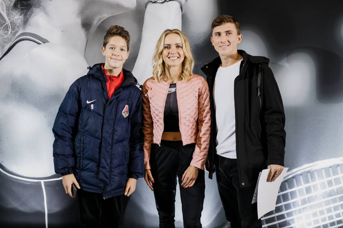 Відкрита зустріч з Еліною Світоліною у ТРЦ Gulliver image-74