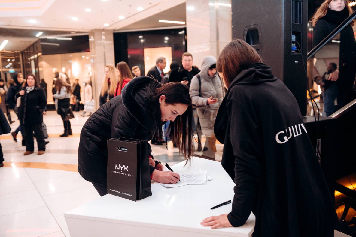 Black Friday image-30