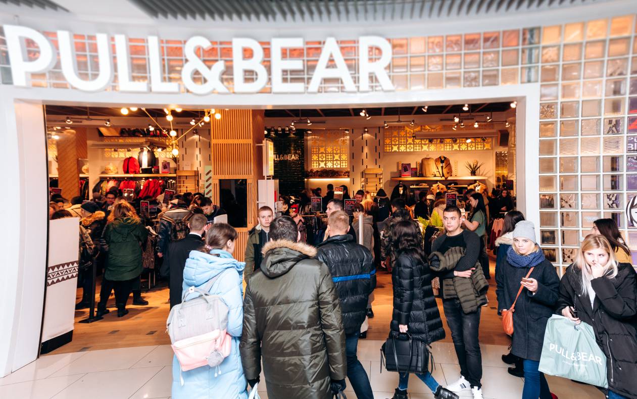 Black Friday image-39