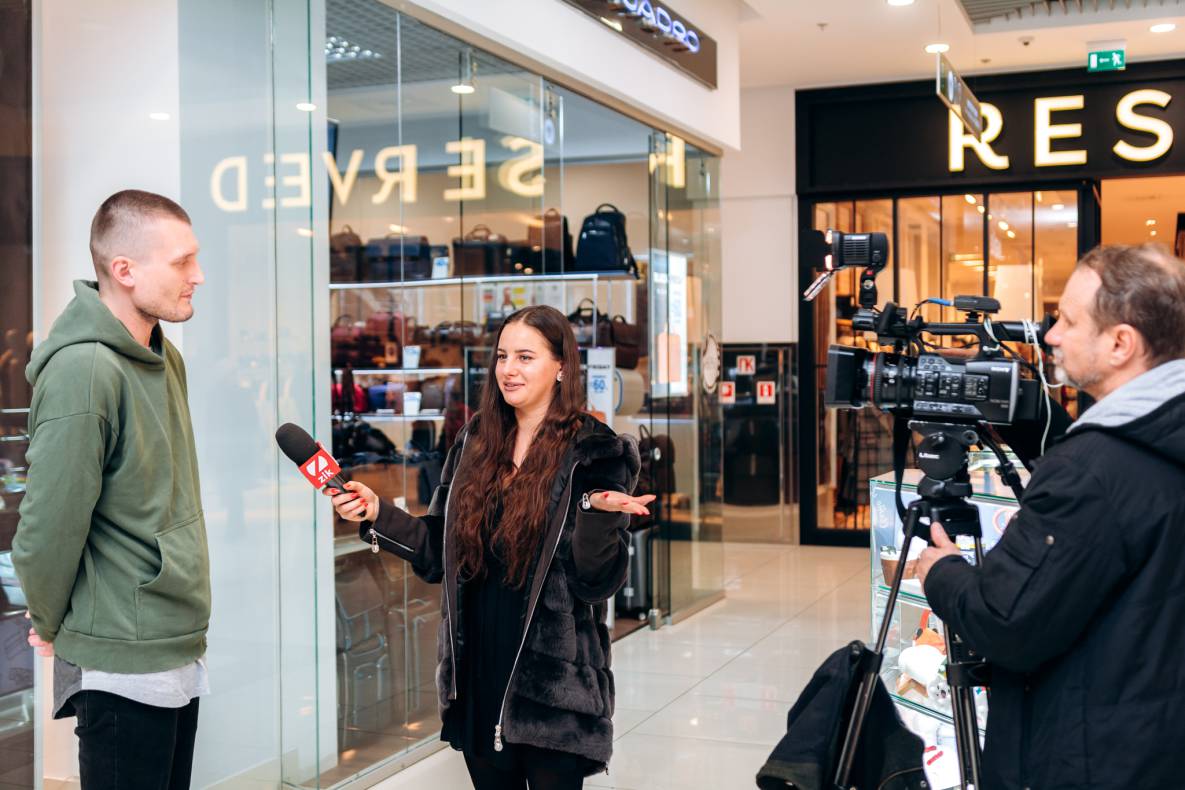 Black Friday image-49