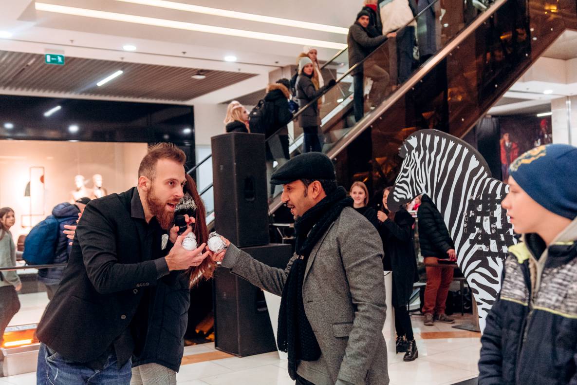 Black Friday image-128