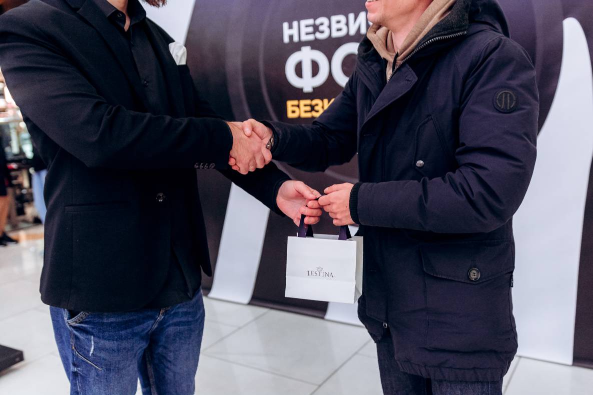 Black Friday image-141