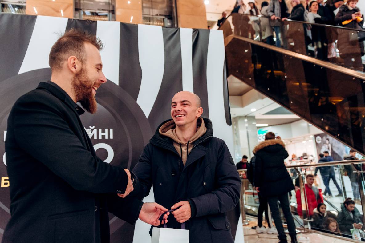 Black Friday image-144