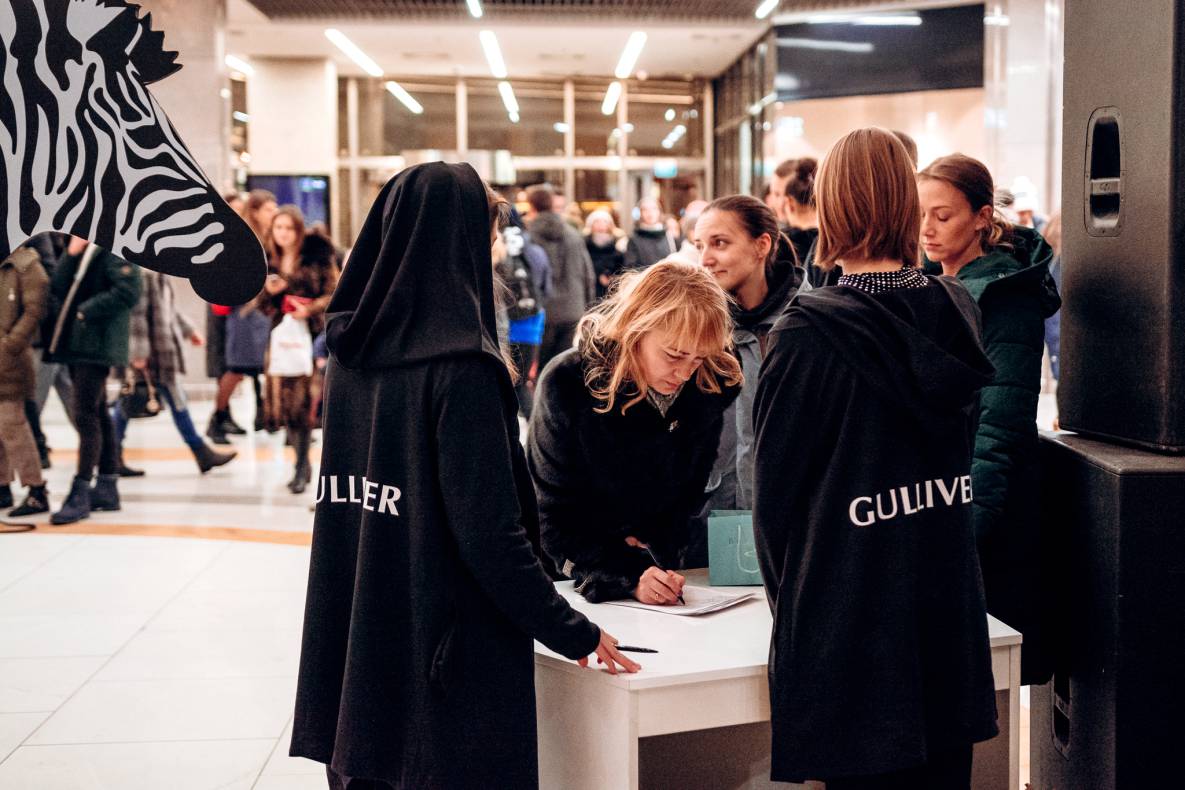 Black Friday image-179