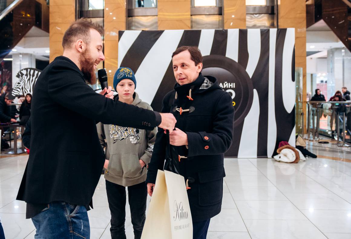 Black Friday image-205