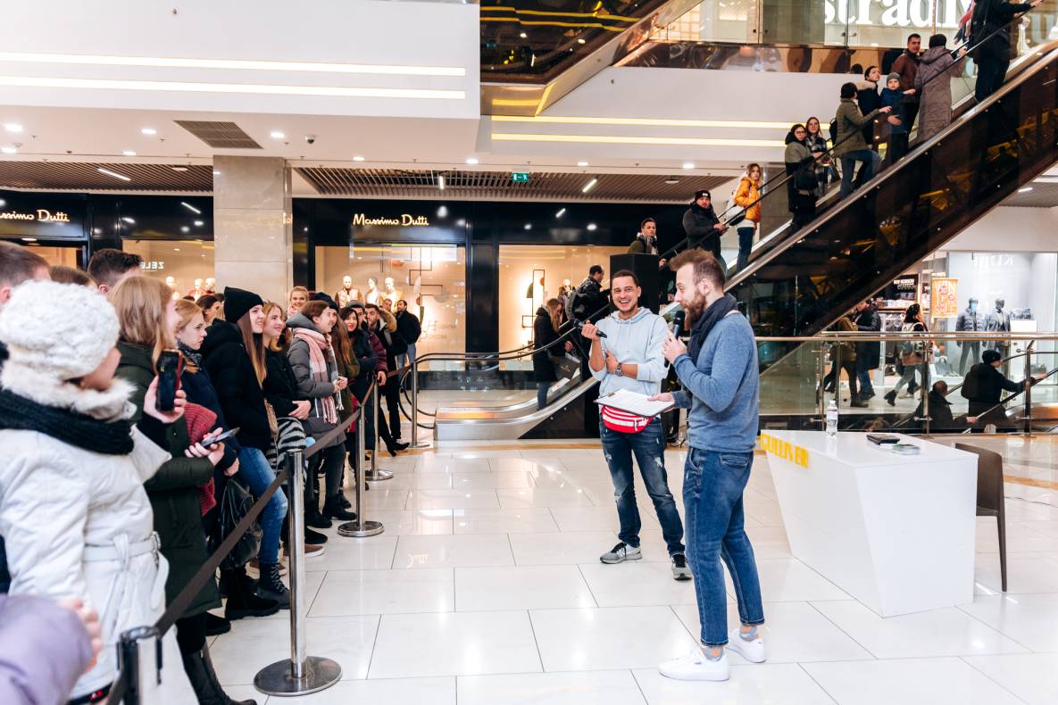 Автограф-сесія с Женею Синельниковим image-27