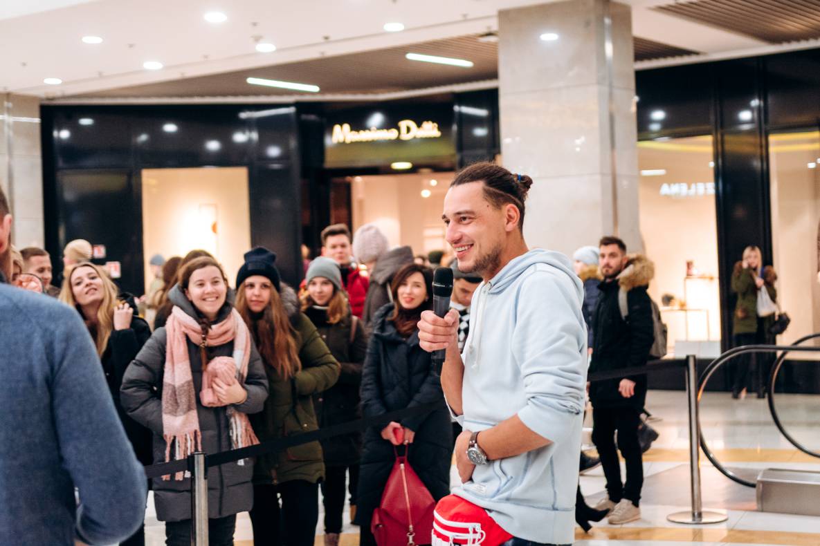 Автограф-сесія с Женею Синельниковим image-28